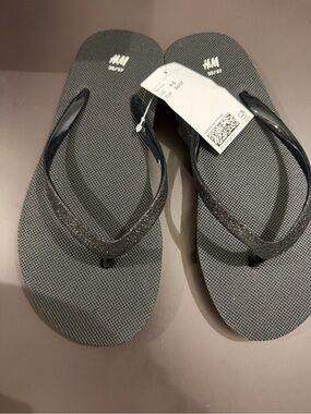 H&M Black Glitter Strap Flip Flops
